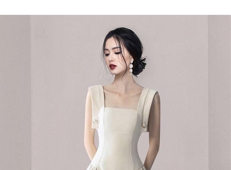Sleeveless Square Neck Plain Midi A-Line Dress Product Image