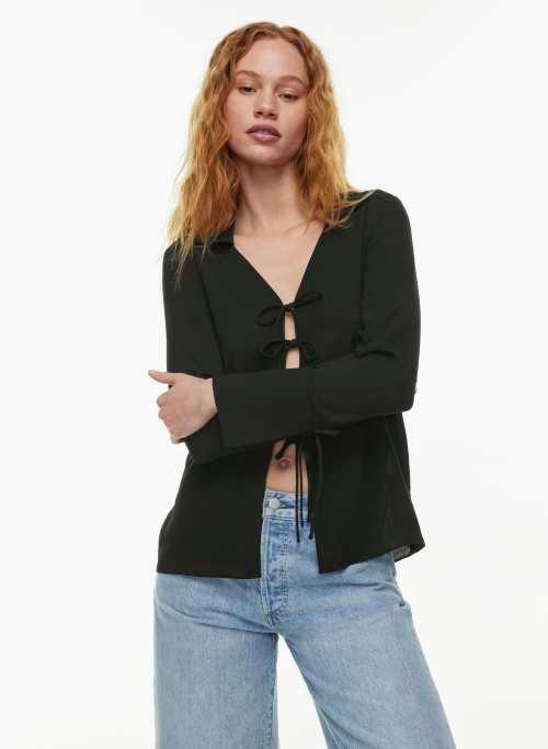 favor blouse Product Image