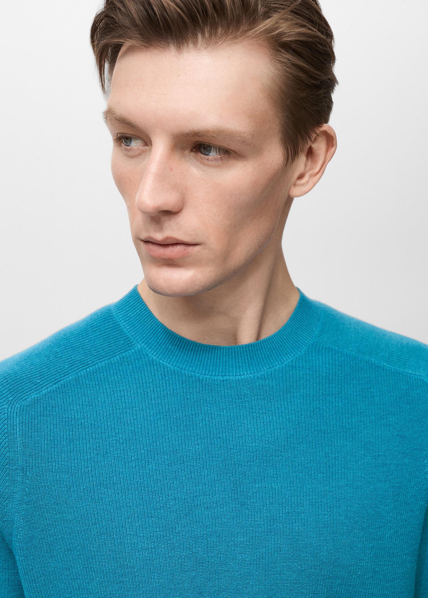 Fine-knit T-shirt - Men | MANGO USA Product Image