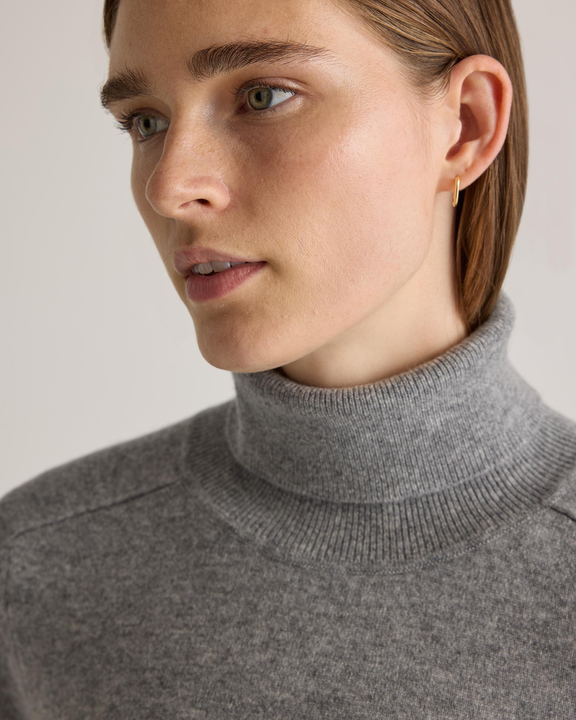 Quince | Women's Mongolian Cashmere Sweater Size XS Product Image