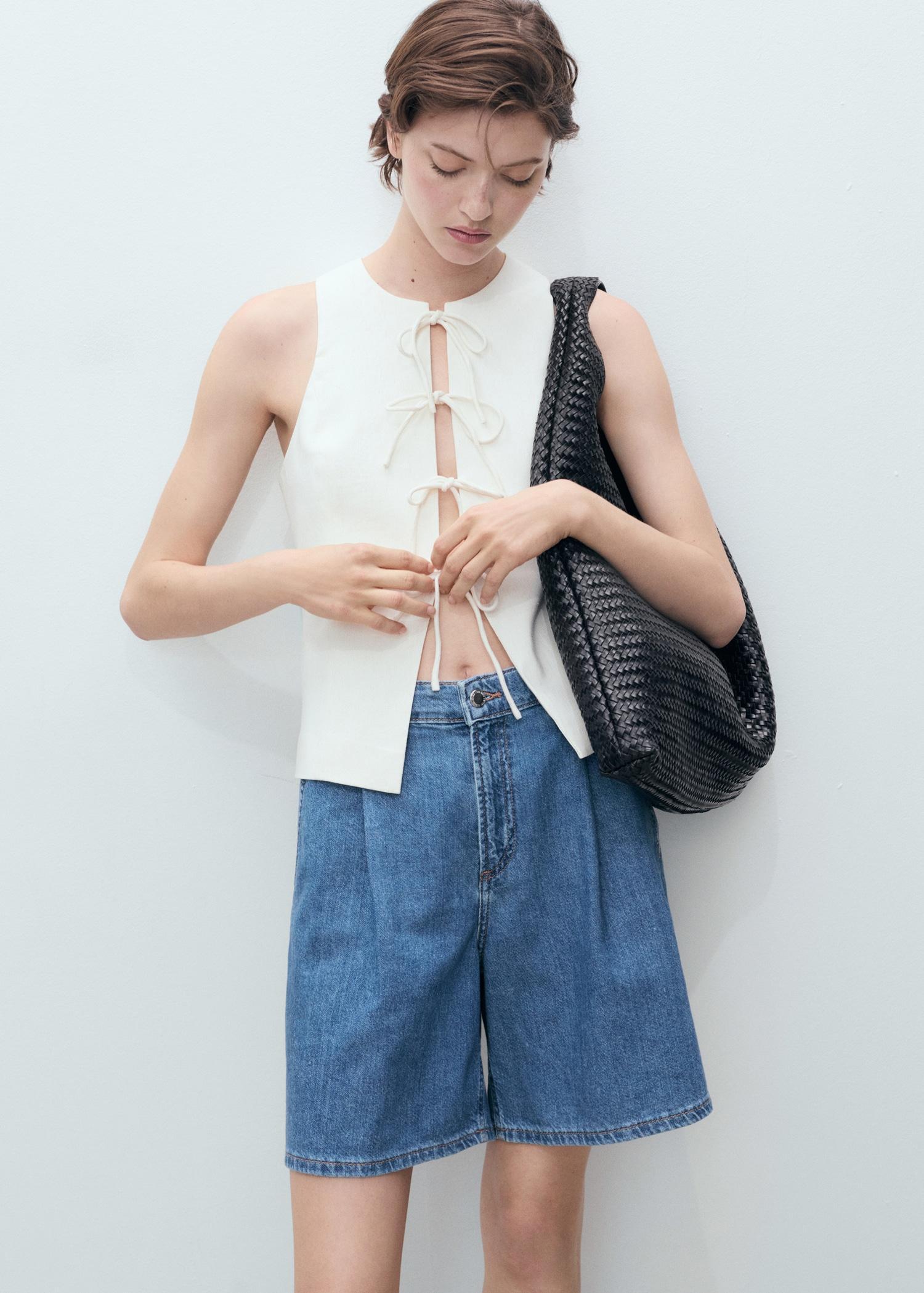 Mid-rise denim bermuda shorts with pleats - Women | MANGO USA Product Image