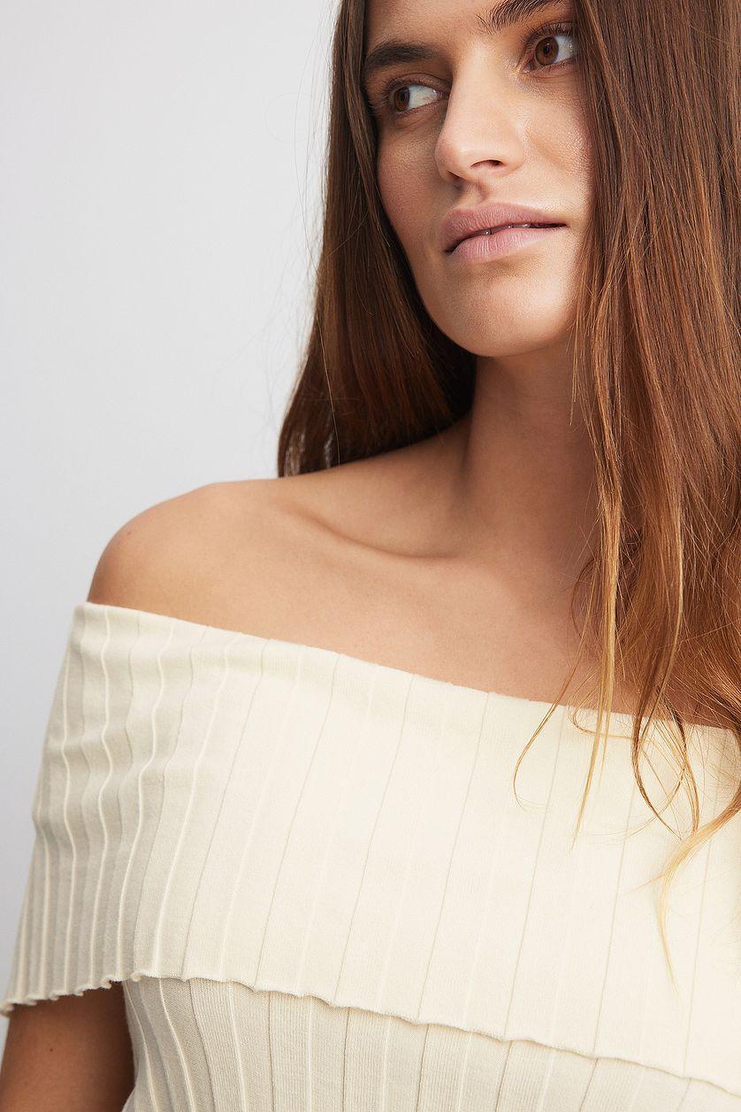 Offshoulder Knitted Top Product Image