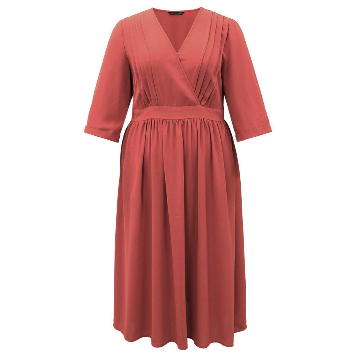 Plus Size Plain Pleated Gathered Wrap Pocket Dress OrangeRed Women Casual Gathered V-neck Elbow-length sleeve Curvy Midi Dress BloomChic 18-20/2X Product Image