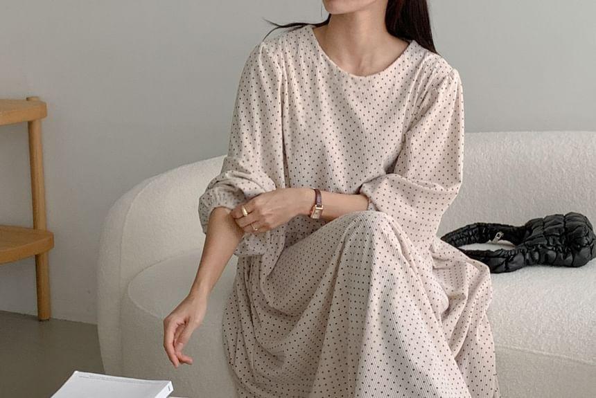 Long-Sleeve Dotted Corduroy Loose-Fit Midi Dress Product Image