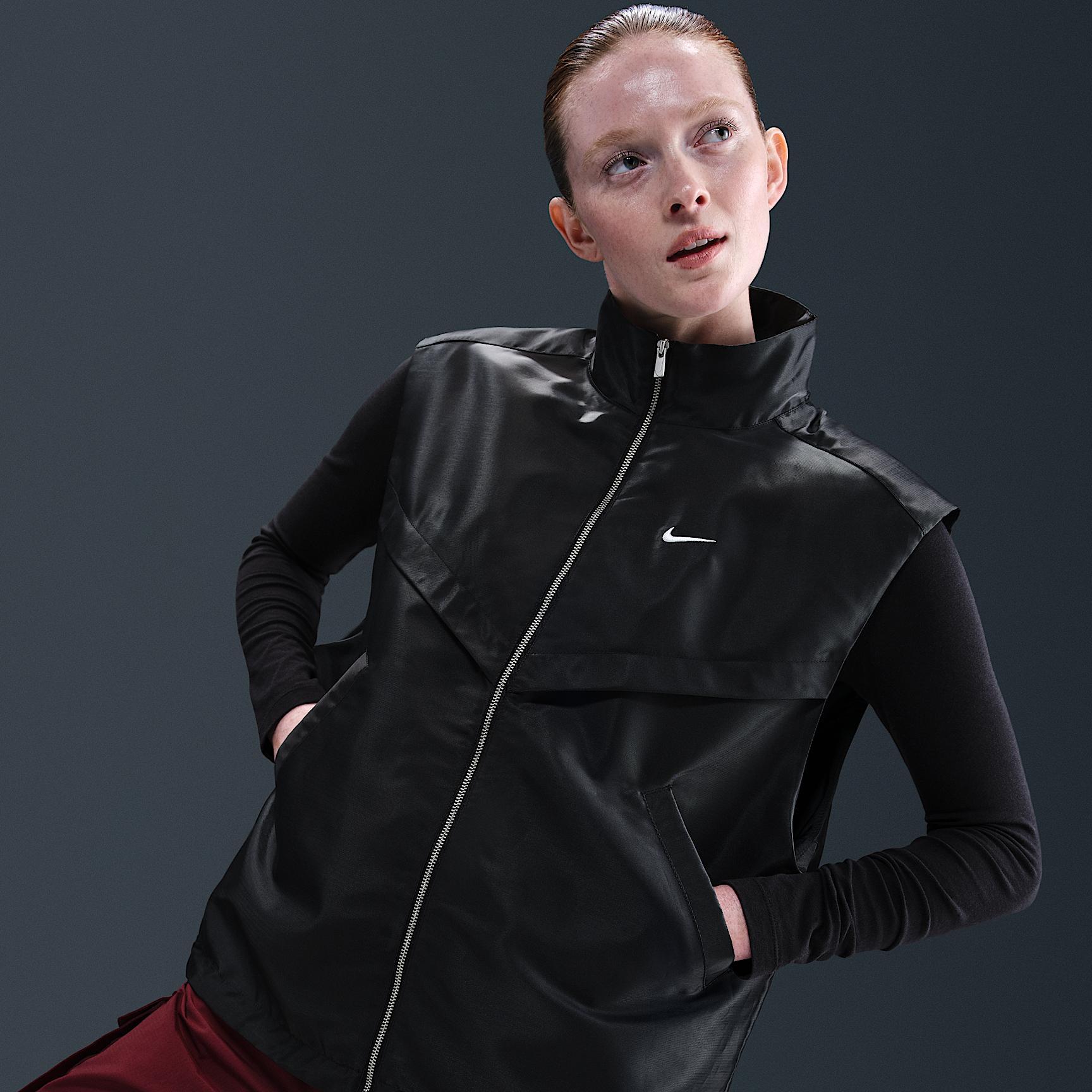 Nike Sportswear Windrunner Women's Shine Vest Product Image