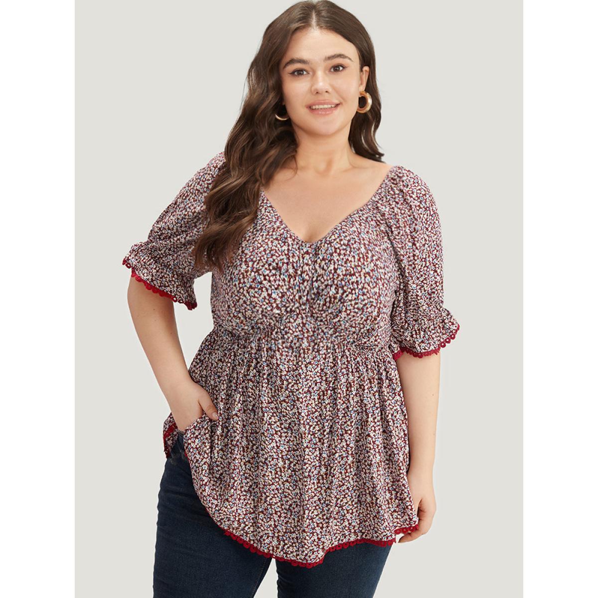 Plus Size Scarlet Ditsy Floral Ruched V Neck Lace Patchwork Blouse Women Elegant Half Sleeve V-neck Dailywear Blouses BloomChic 26/4X Product Image