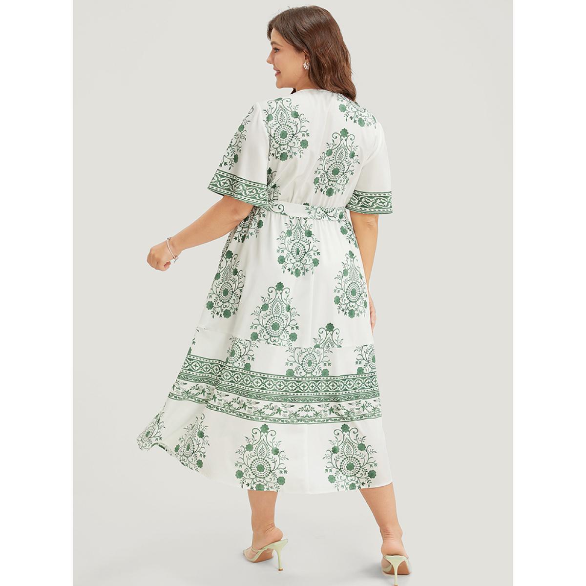 Plus Size Bandana Print Ruffle Sleeve Pocket Belted Midi Dress Green Women Vacation Lined V-neck Short sleeve Curvy Midi Dress BloomChic 26/4X Product Image