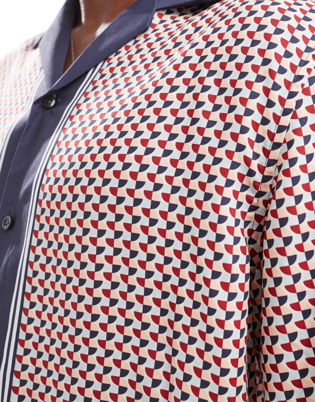 Selected Homme oversized revere collar shirt with border print in navy Product Image