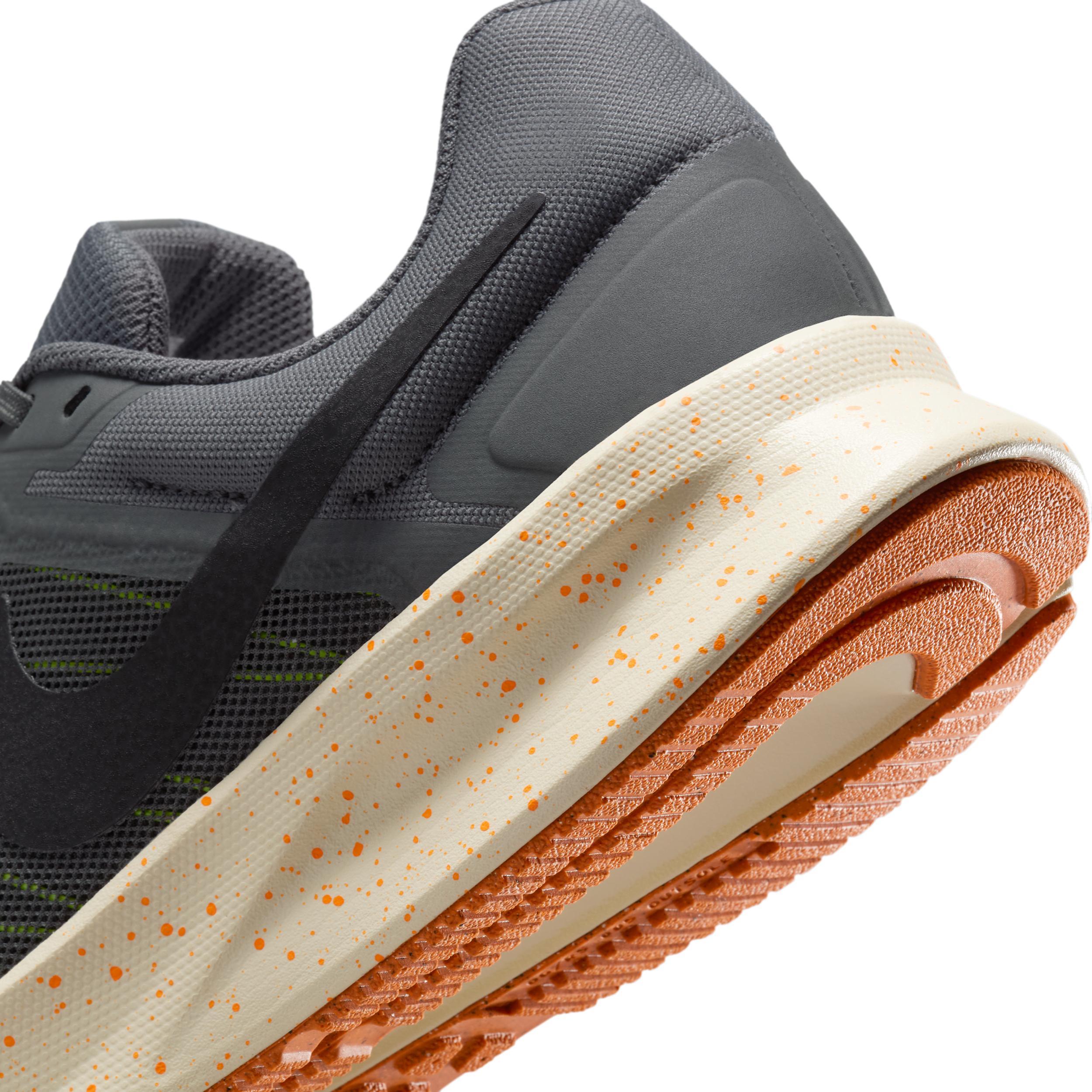 Nike Men's Run Swift 3 Road Running Shoes Product Image