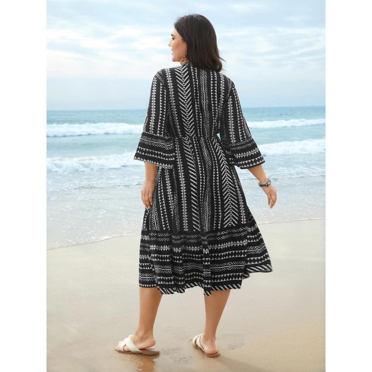 Plus Size Geo Print Stretchy-Waist Tiered Skirt Midi Dress BlackFlower Women Resort Non Flat collar with V-notch Elbow-length sleeve Curvy BloomChic 30/6X Product Image