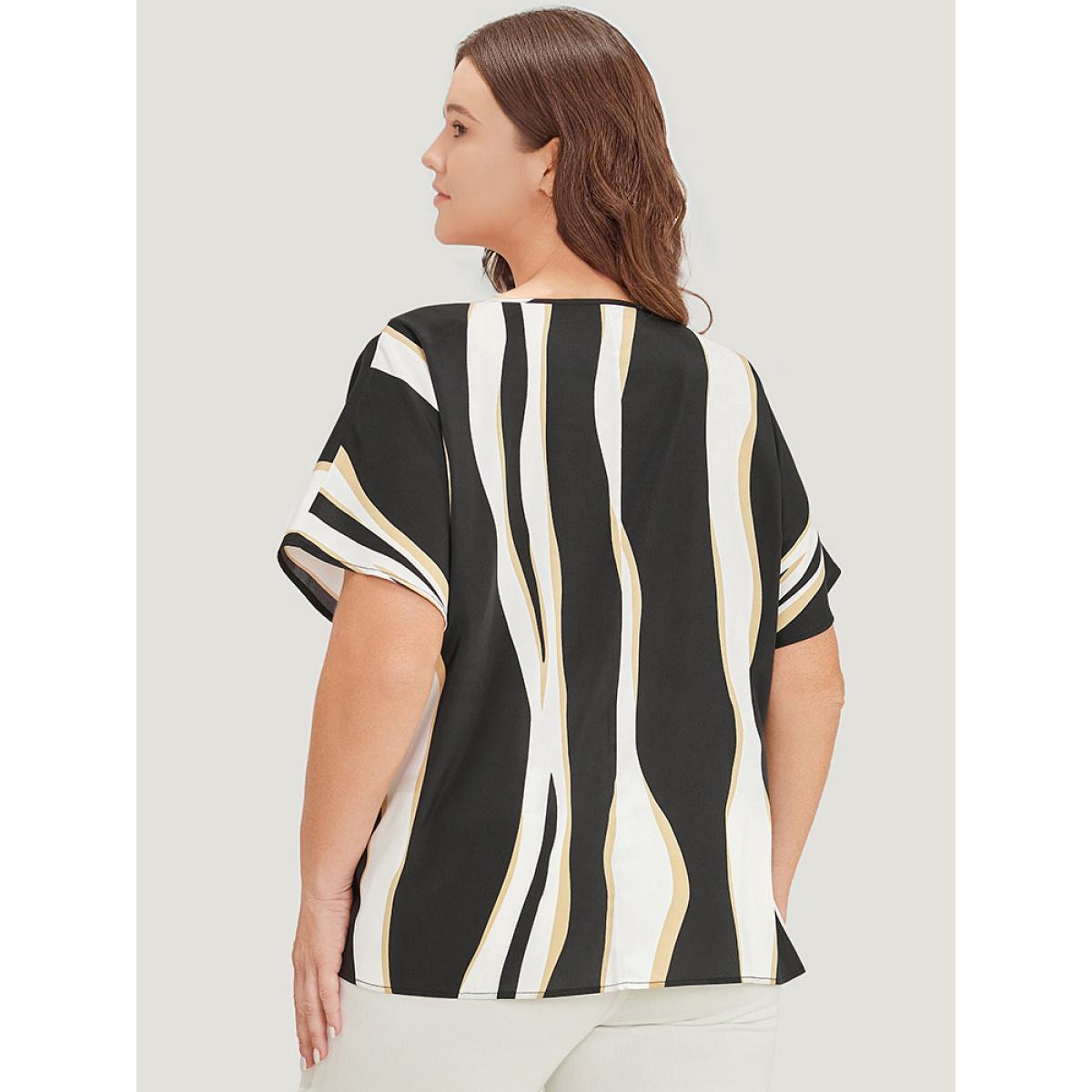 Plus Size Multicolor Geometric Contrast Batwing Sleeve Knot Hem Blouse Women Office Short sleeve Round Neck Dailywear Blouses BloomChic 22-24/3X Product Image