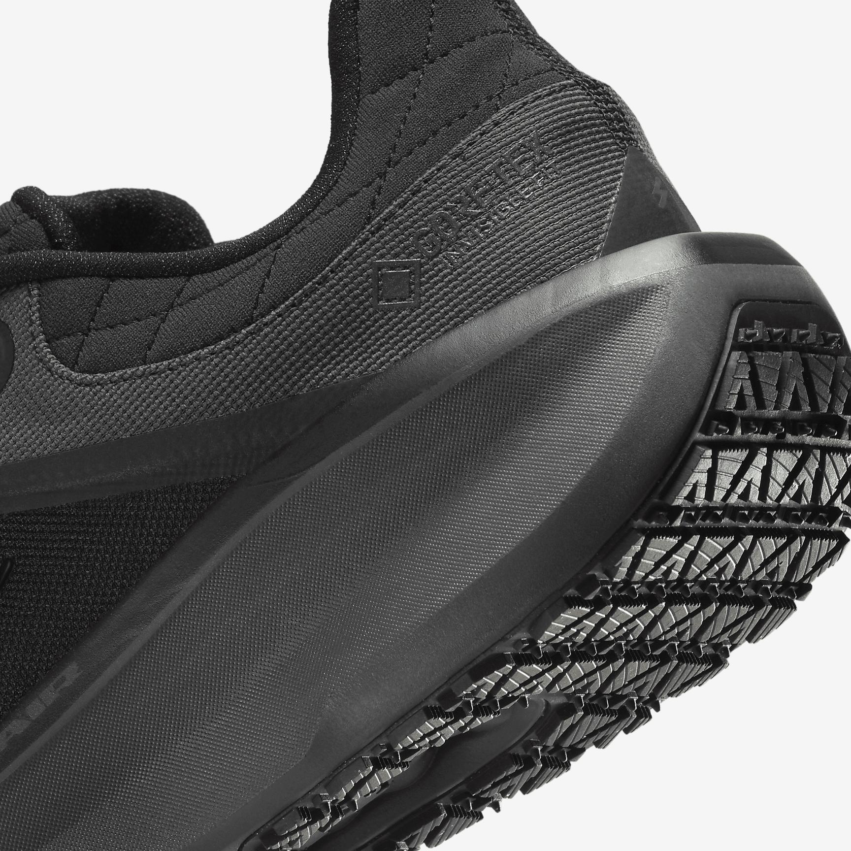 Nike Mens Air Winflo 11 Gore-Tex Waterproof Running Shoes Product Image