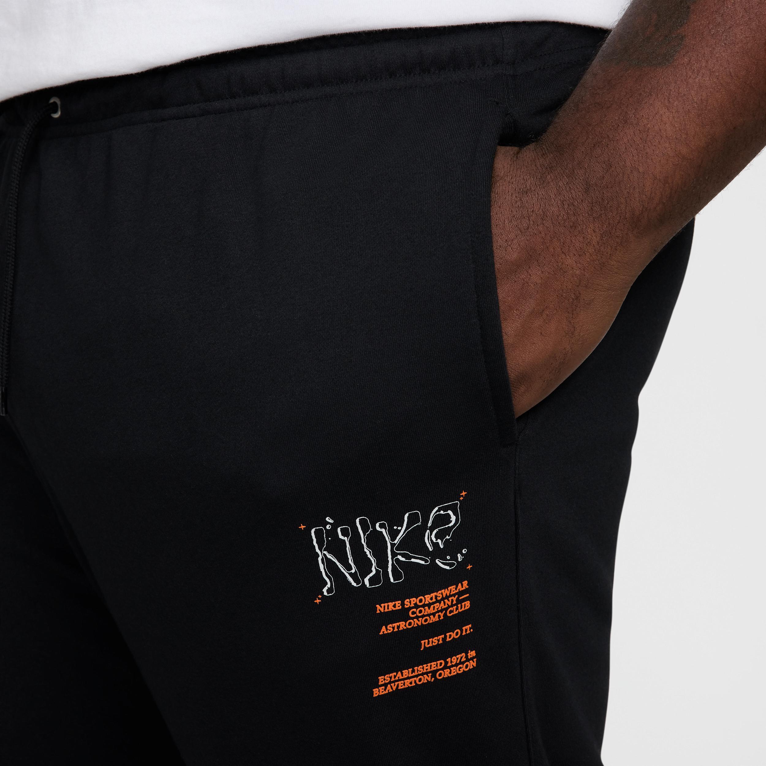 Nike Men's Club French Terry Jogger Pants Product Image