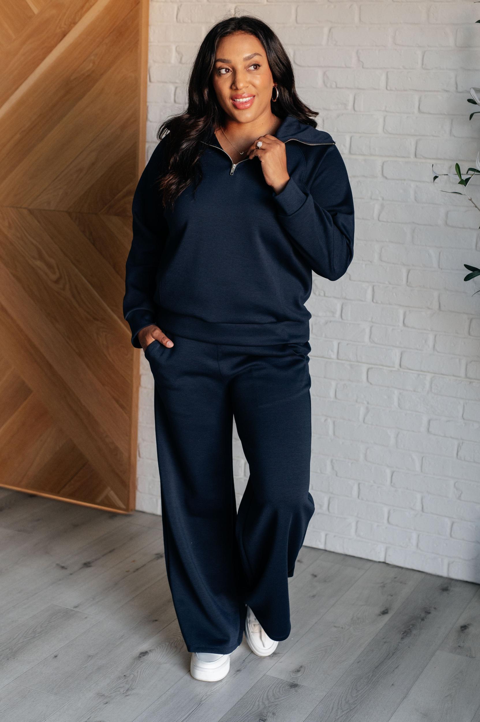 Hamptons Travel Half Zip Pullover in Navy (Online Exclusive) Product Image