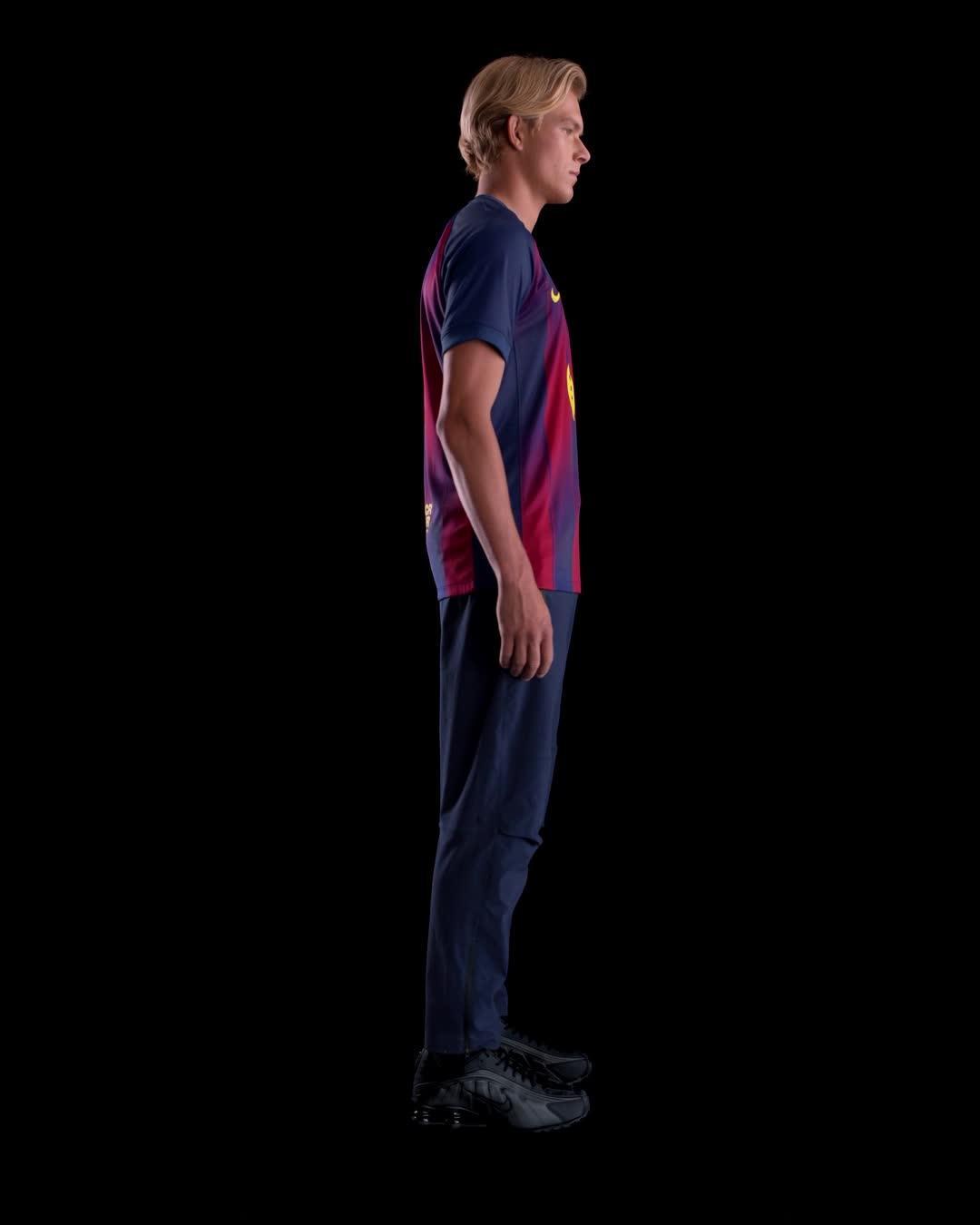 FC Barcelona 2025/26 Stadium Home Men's Nike Dri-FIT Soccer Replica Jersey Product Image