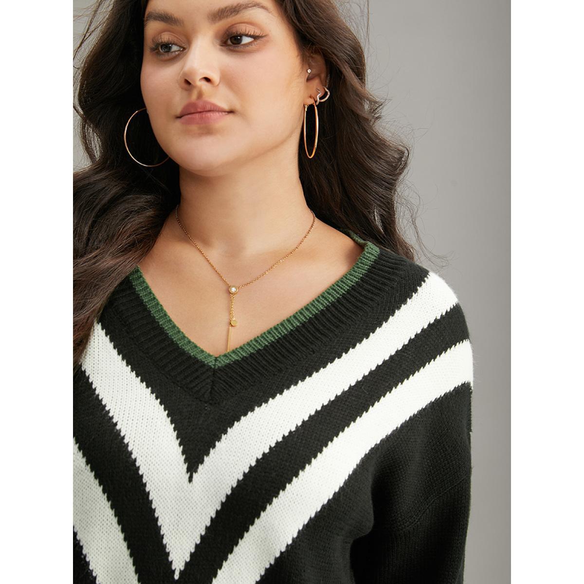 Plus Size Striped Contrast Trim Long Sleeve Pullover Black Women Casual Loose Long Sleeve V-neck Everyday Pullovers BloomChic 26/4X Product Image