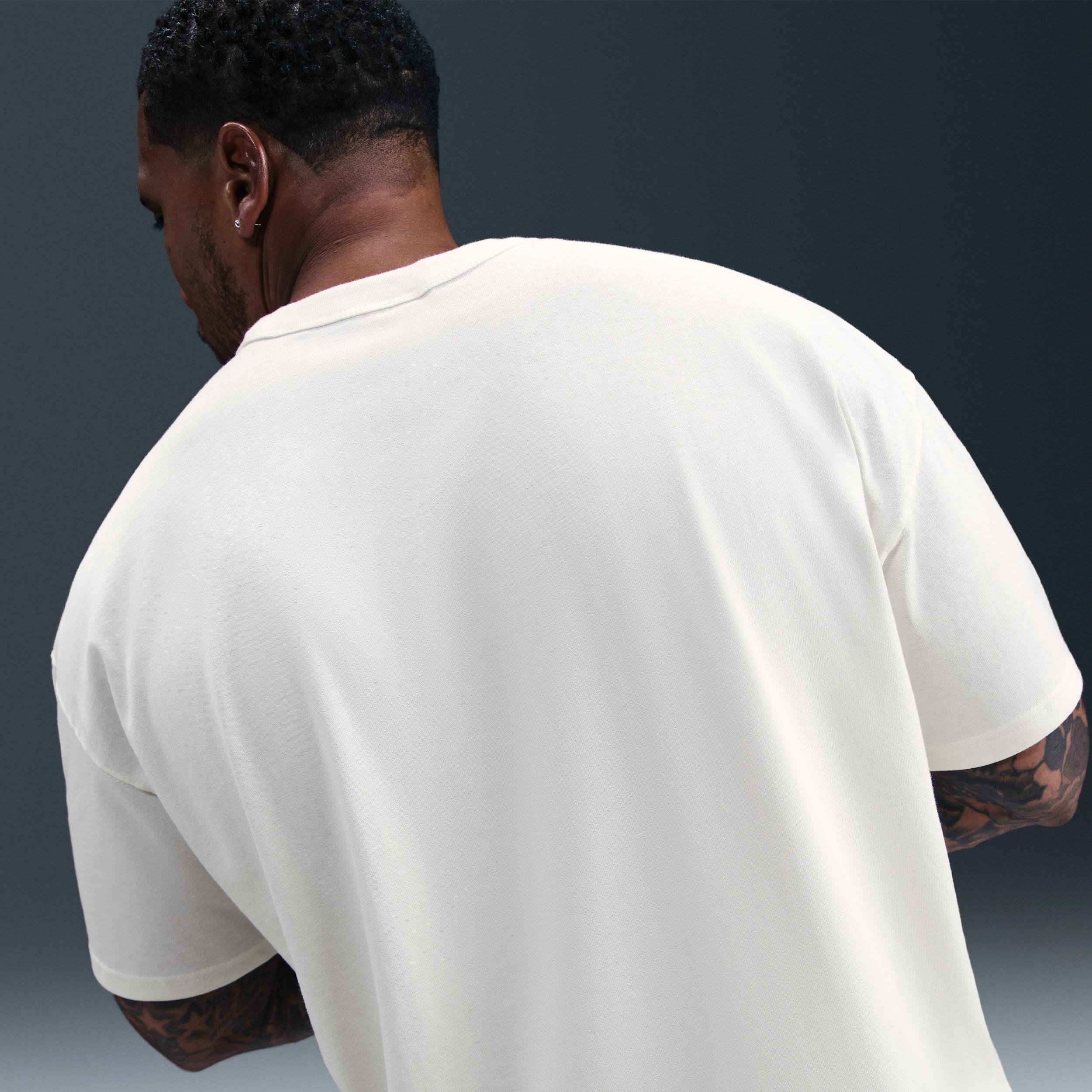 Men's Nike Sportswear Premium Essentials T-shirt Product Image