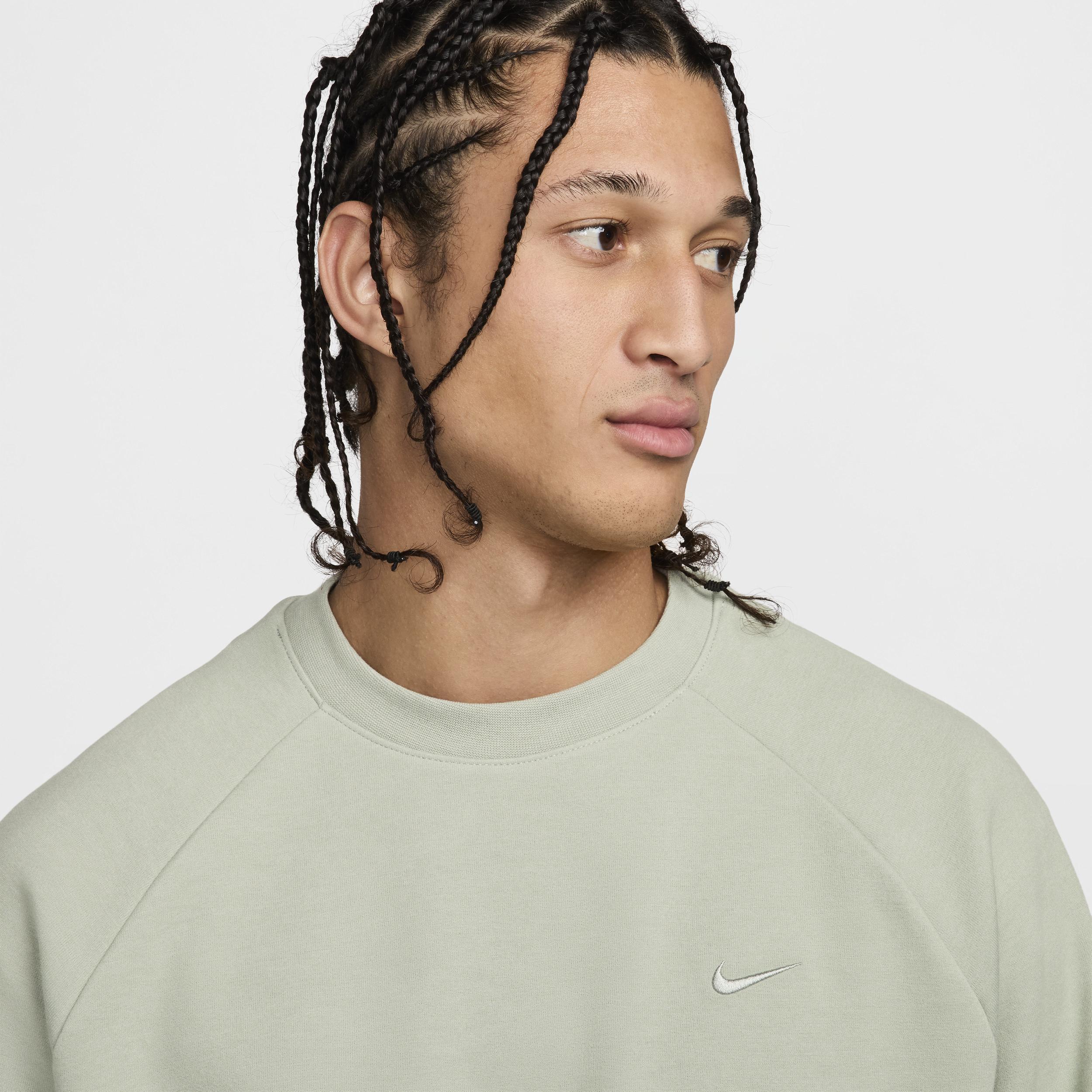 Mens Nike Primary Dri-FIT UV Versatile Crewneck Sweatshirt Product Image