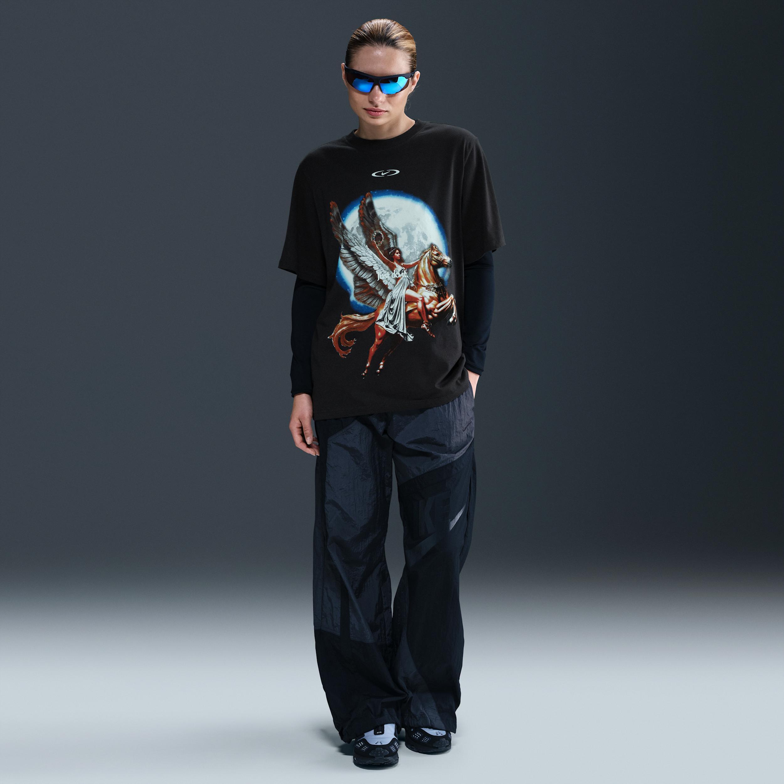 Nike Sportswear Essential Women's T-Shirt Product Image