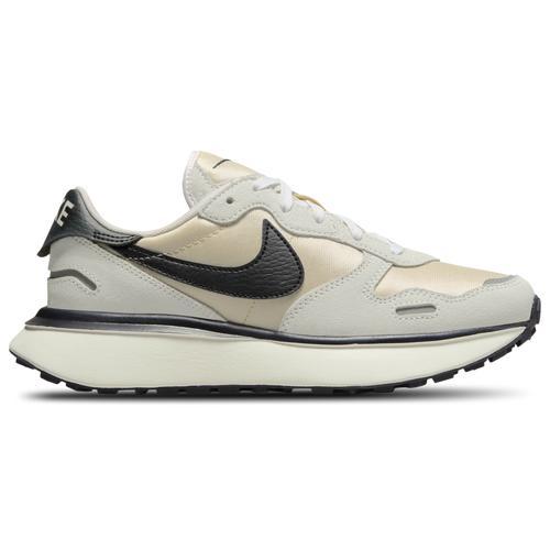 Nike Women's Phoenix Waffle Shoes Product Image