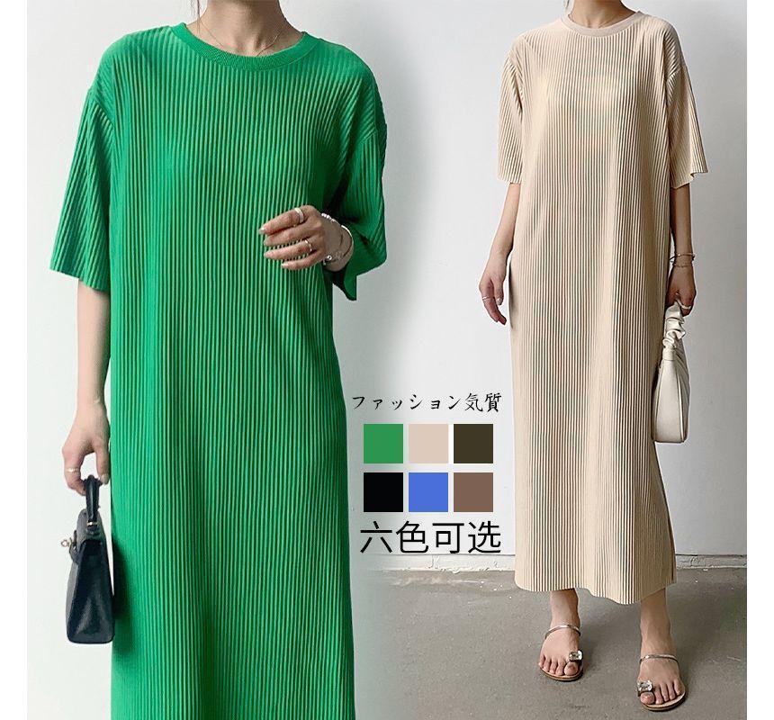 Short-Sleeve Crew Neck Plain Ribbed Maxi Smock Dress Product Image