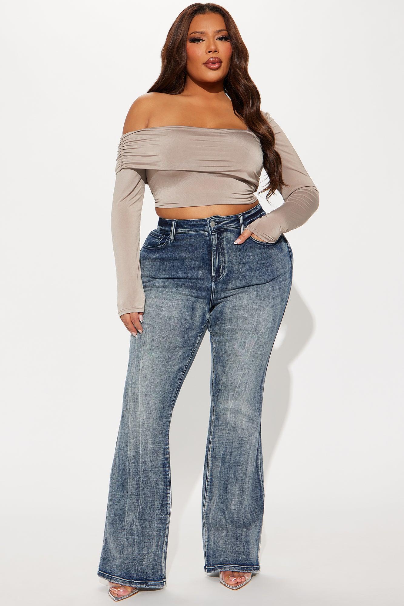 Instant BBL Padded Stretch Sculpting Flare Jeans - Medium Wash Product Image