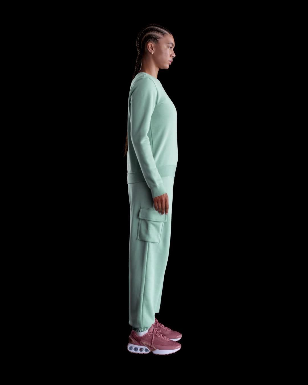 Women's Nike Sportswear Club Fleece Mid-Rise Oversized Cargo Sweatpants Product Image