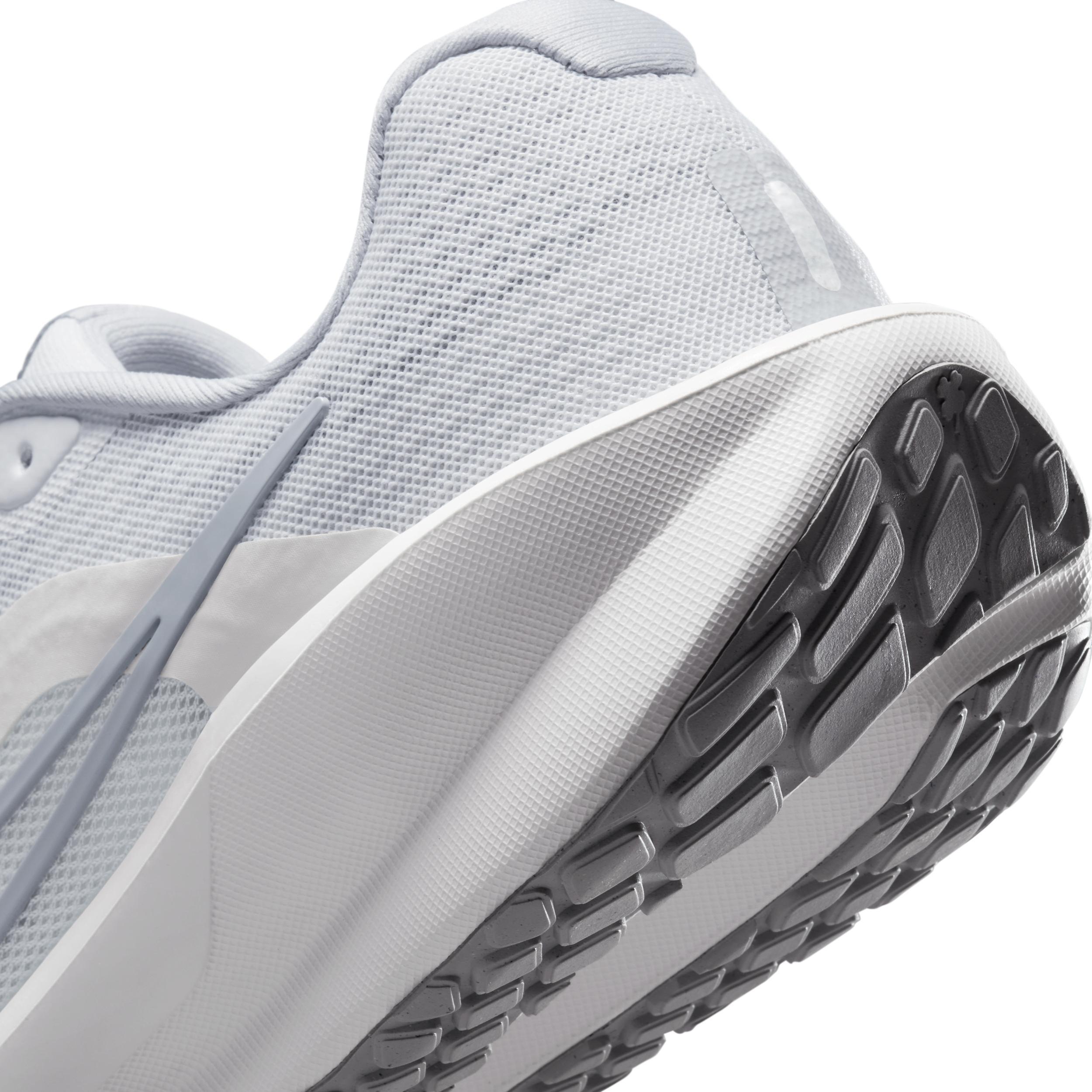 Nike Men's Downshifter 13 Road Running Shoes Product Image