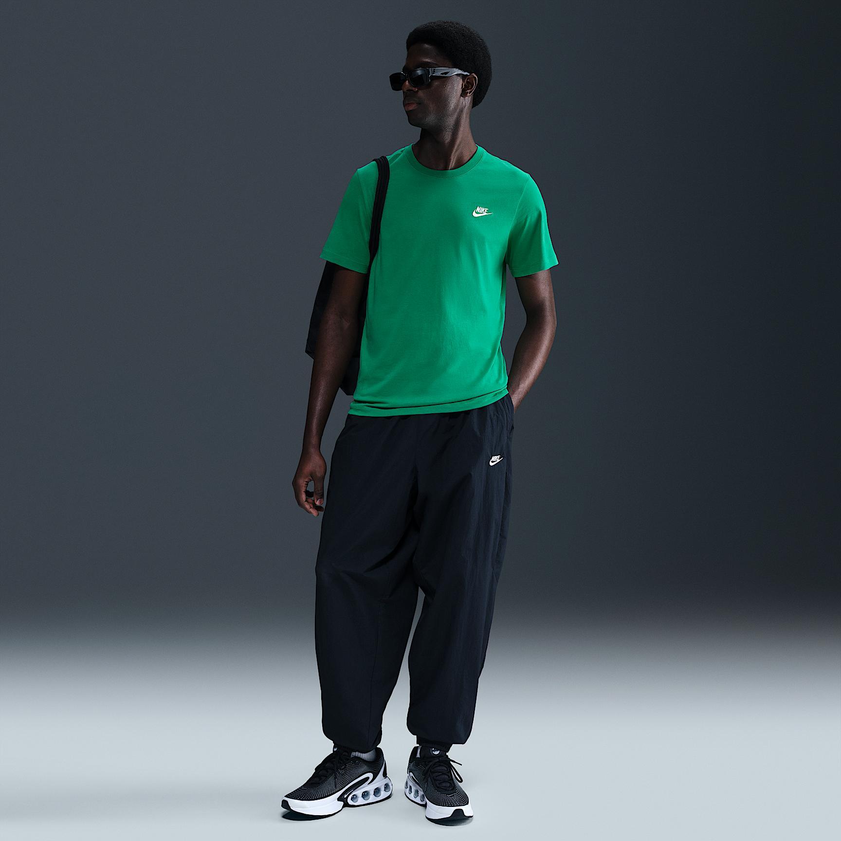 Nike Sportswear Club Men's T-Shirt Product Image