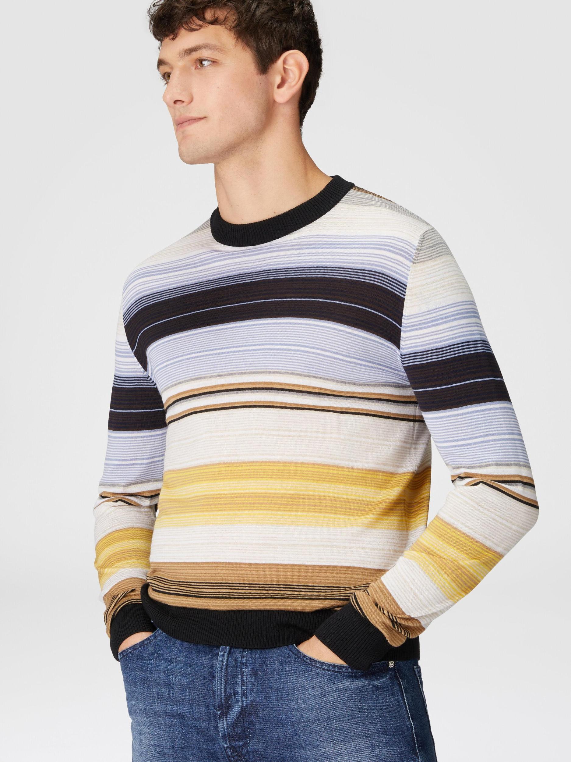 Wool turtleneck sweater Product Image