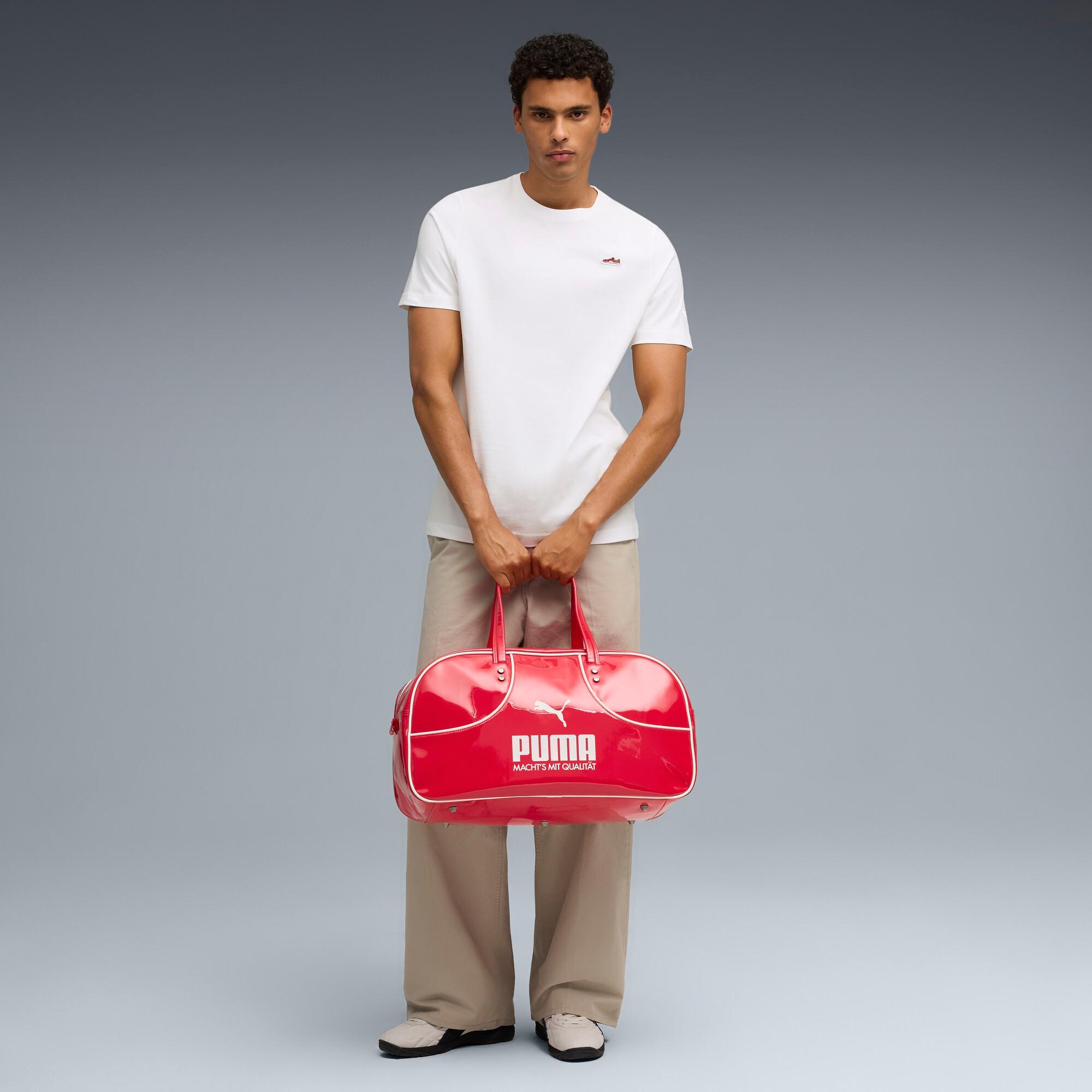 PUMA WARDROBE ESSENTIALS Suede Logo Men's T-Shirt Product Image