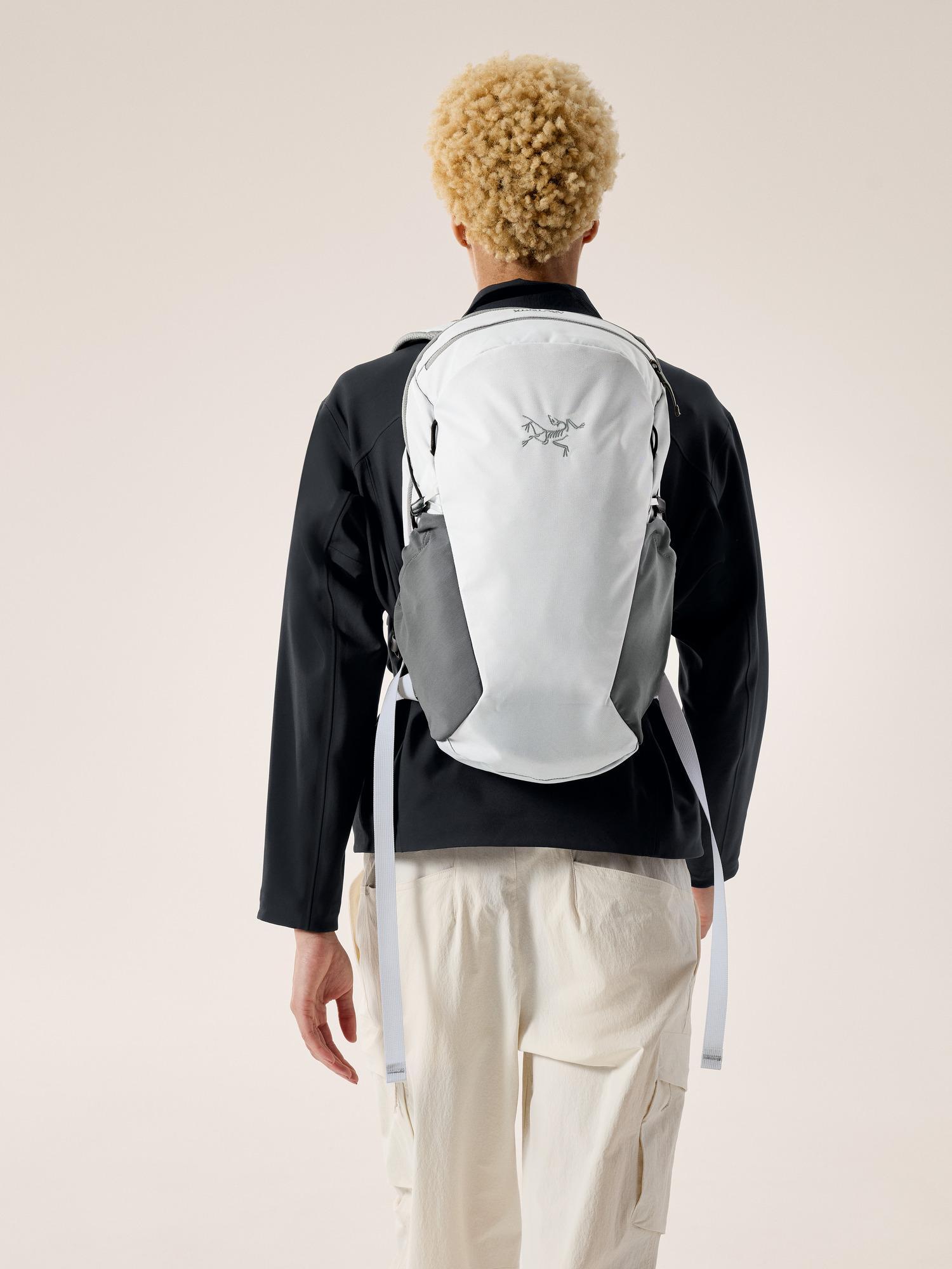 Mantis 16 Backpack Product Image