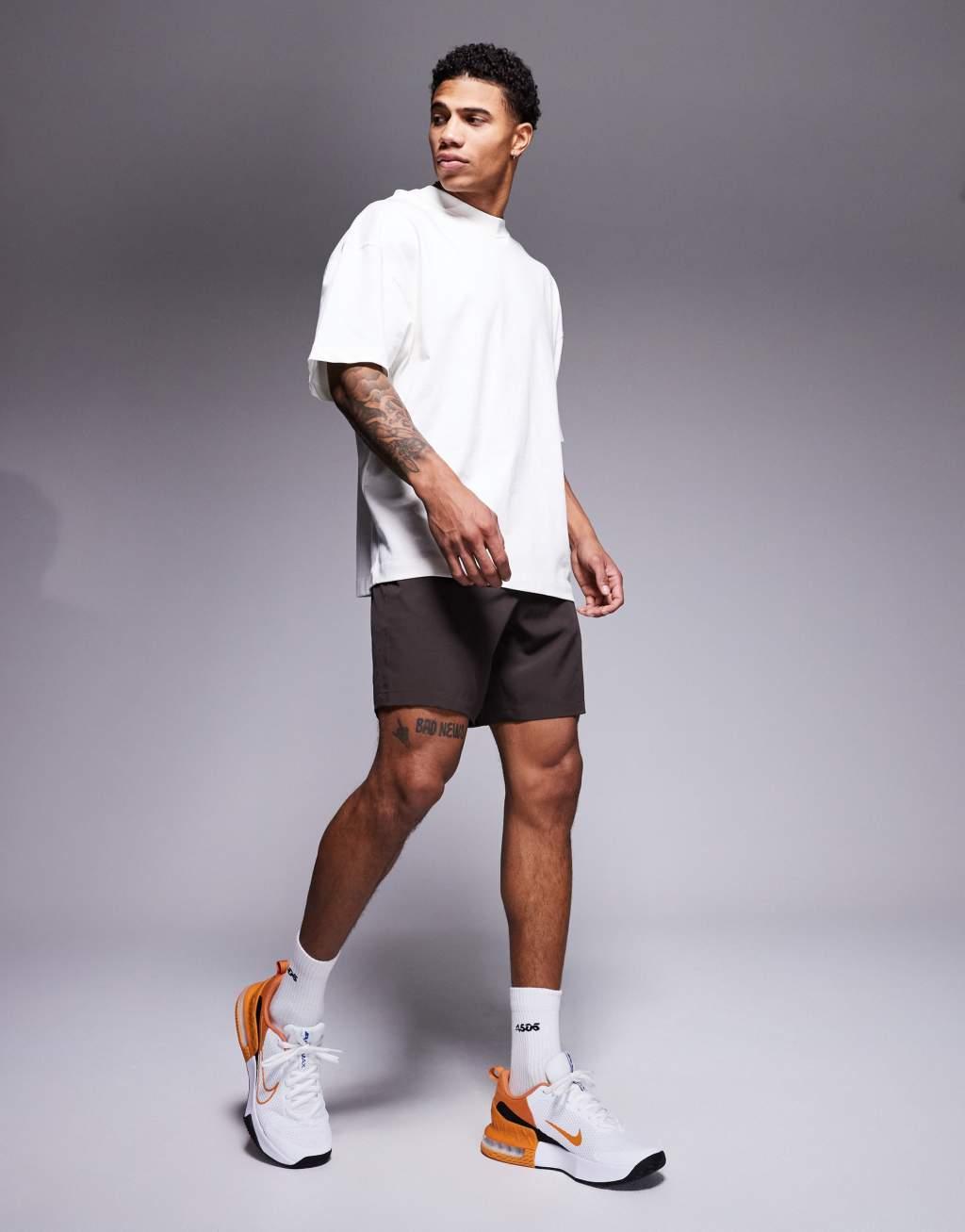 4505 back print boxy heavyweight cotton t-shirt with quick dry finish in off white  Product Image