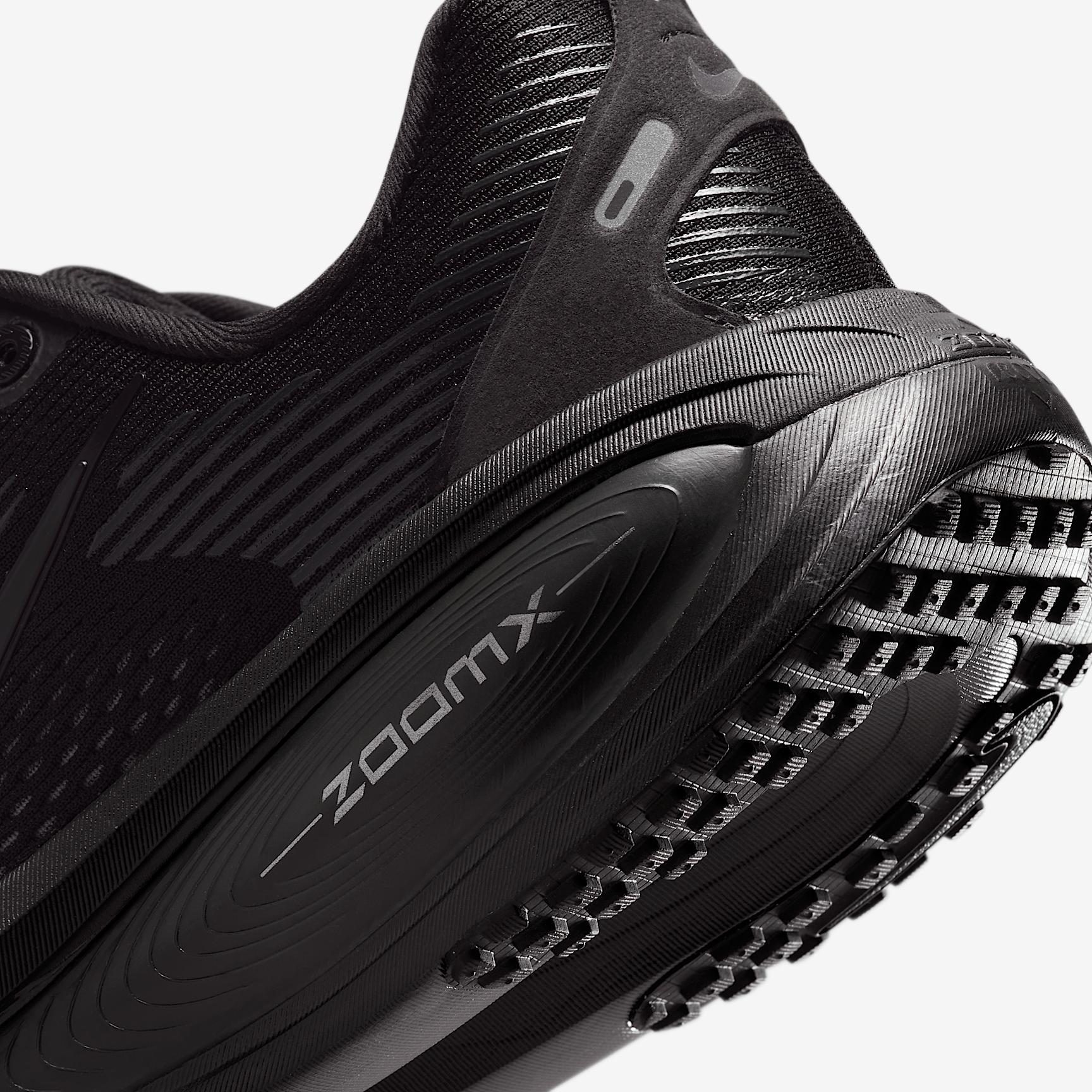 Nike Women's Vomero 18 Road Running Shoes Product Image