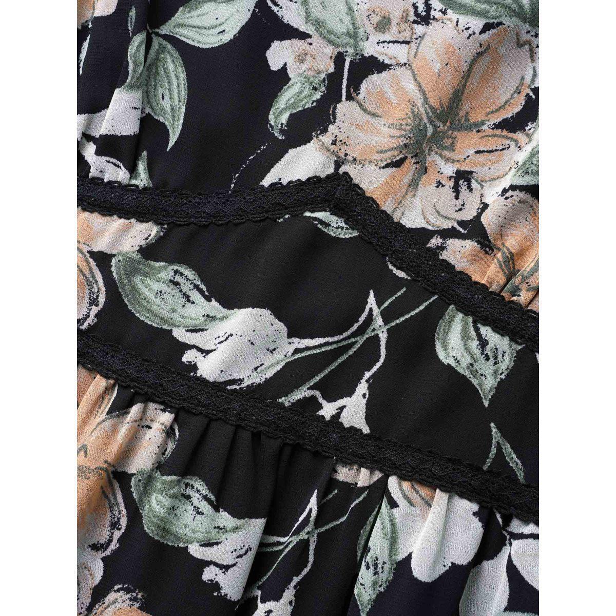 Plus Size Floral Heart Neckline Woven Ribbon Gathered Dress Black Women Elegant Woven ribbon&lace trim Heart neckline Elbow-length sleeve Curvy BloomChic 30/6X Product Image