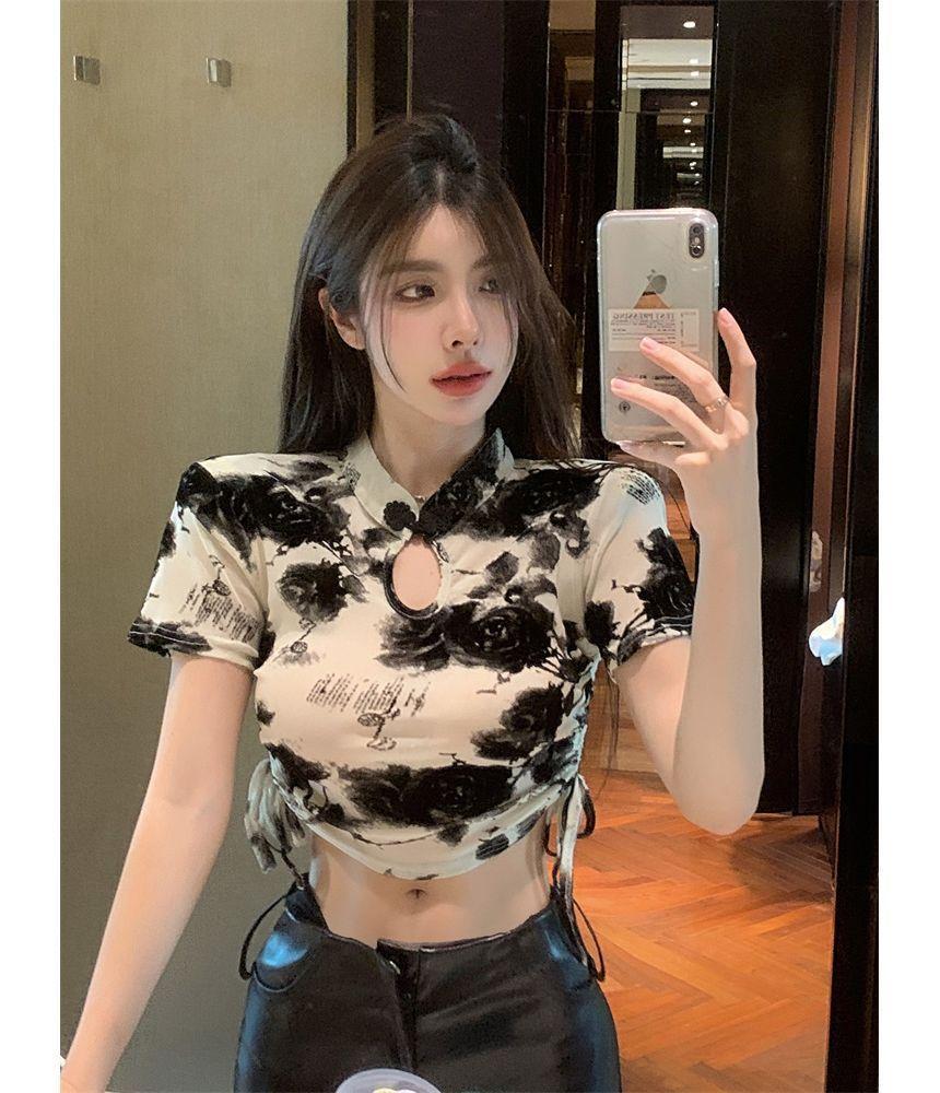 Short-Sleeve Mandarin Collar Drawstring Cropped T-Shirt Product Image