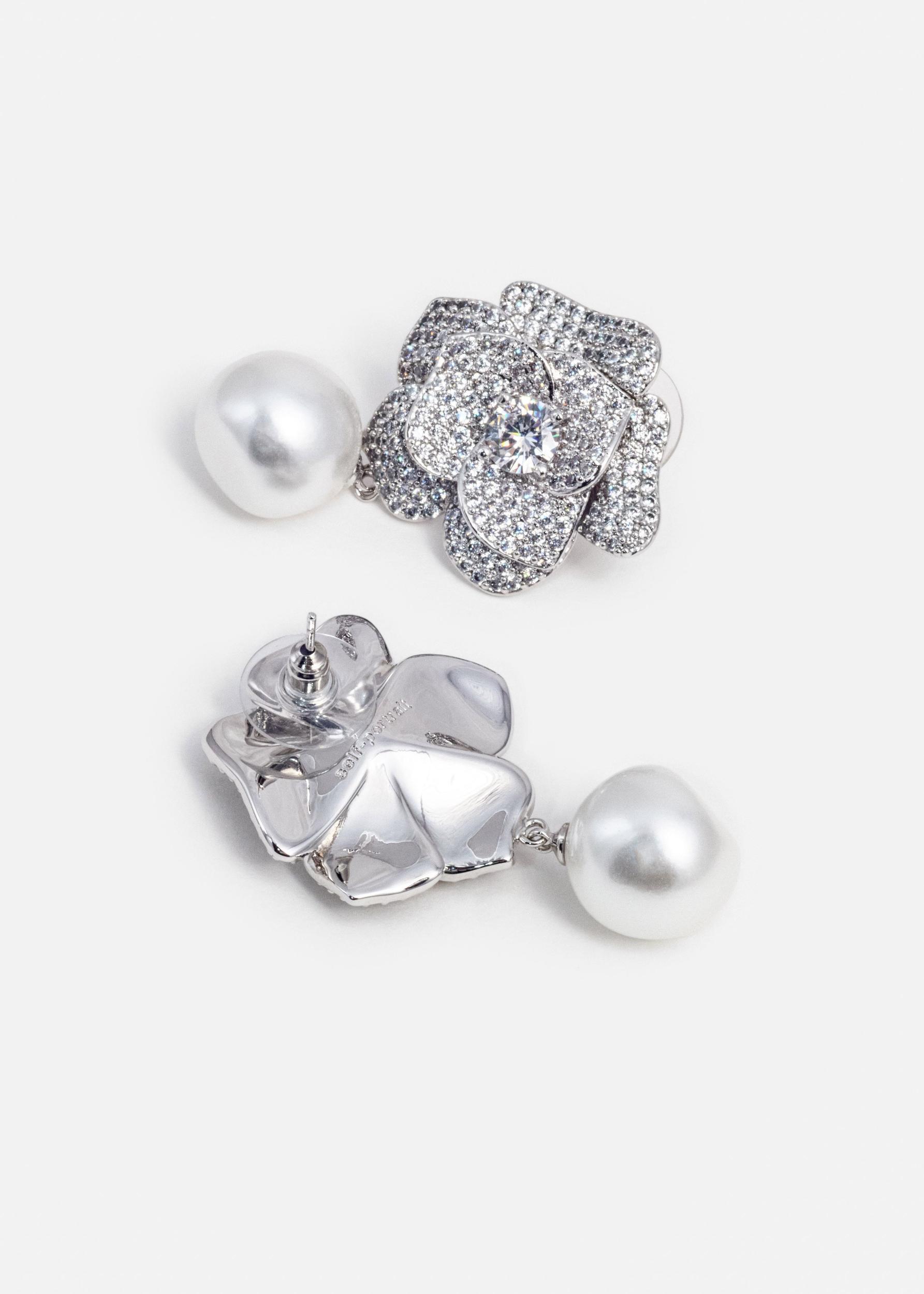 Crystal Flower Pearl Earrings Product Image