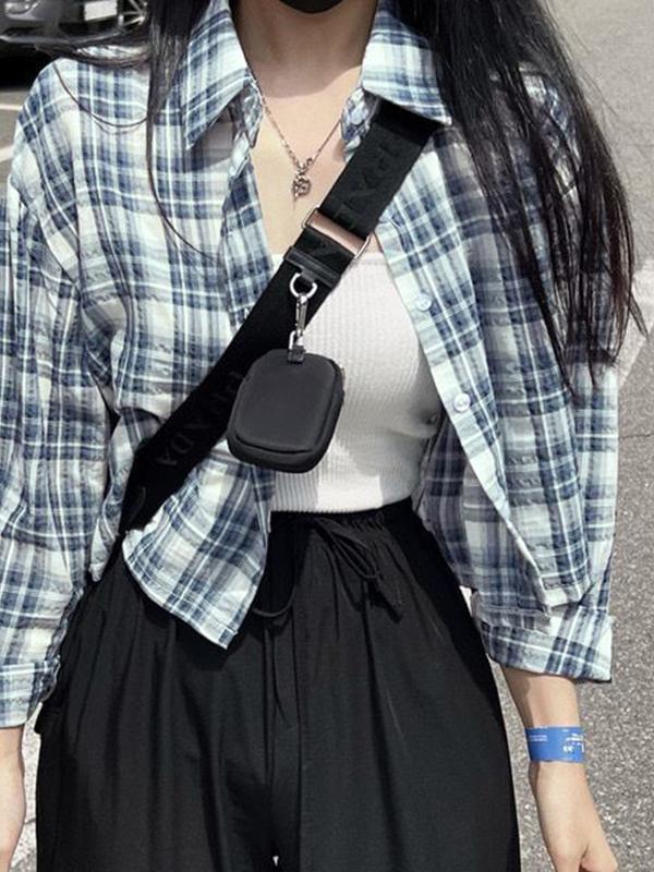 Vintage Plaid Short Loose Long Sleeve Blouse Product Image
