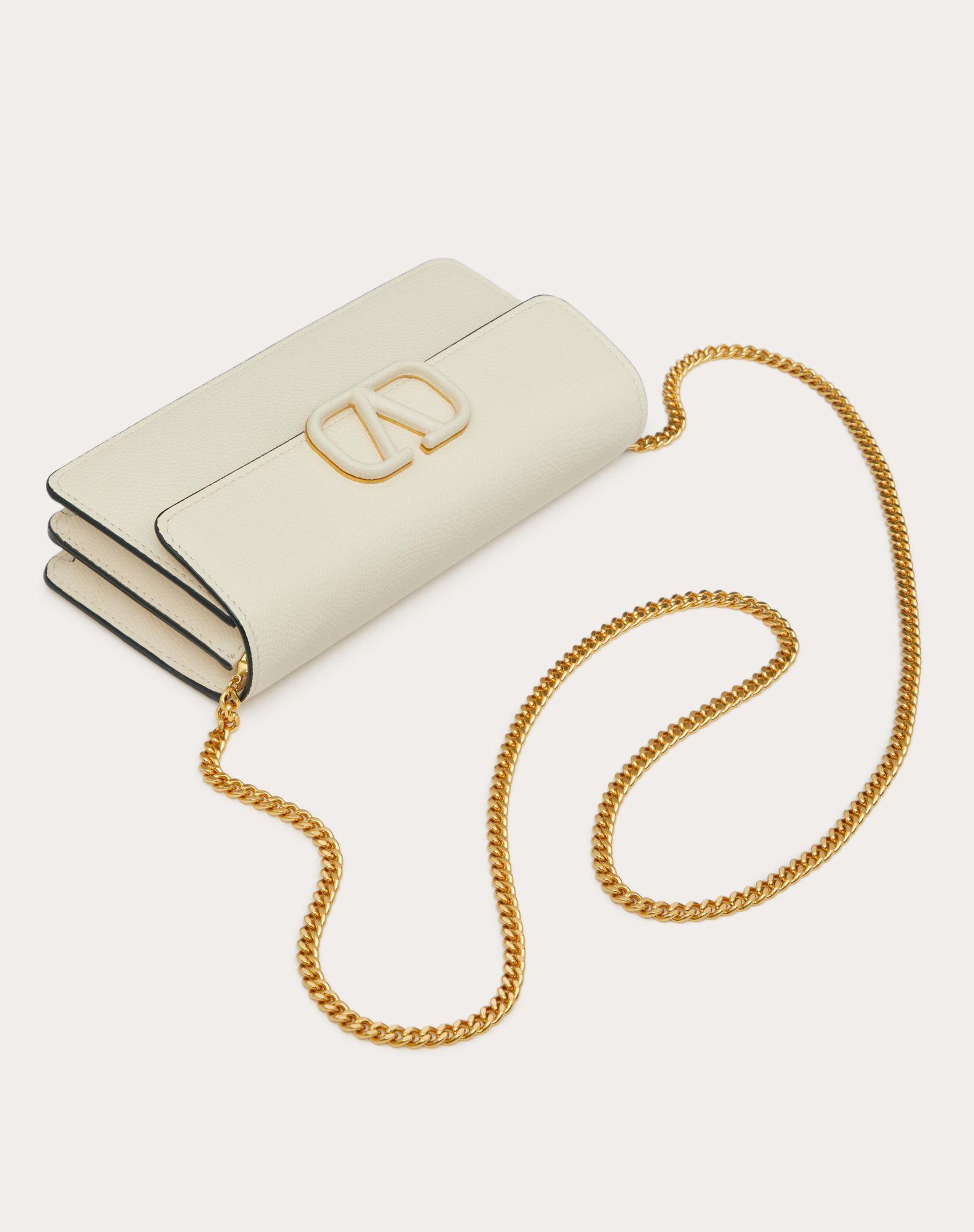 UPTOWN CHAIN WALLET IN GRAIN DE POUDRE EMBOSSED LEATHER Product Image