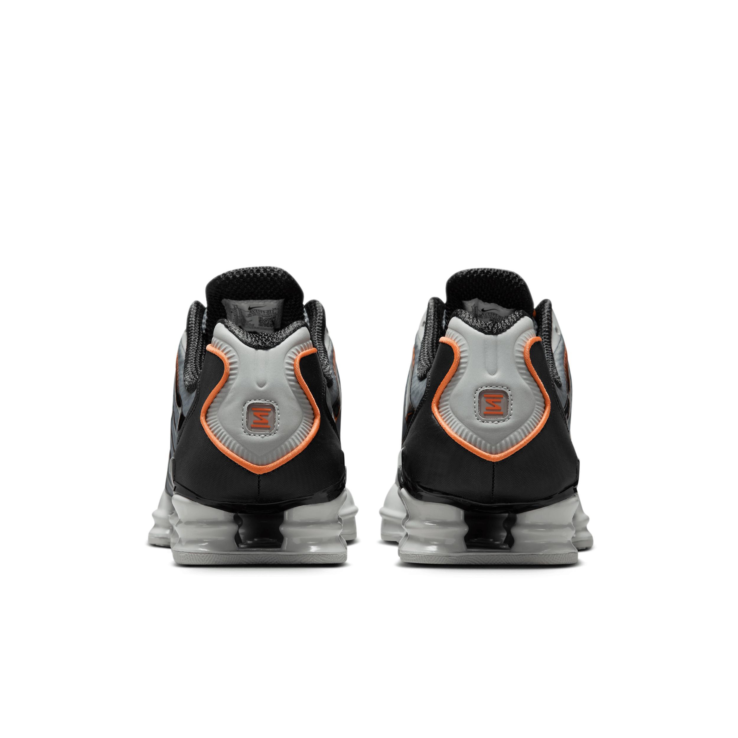 Nike Men's Shox TL Shoes Product Image