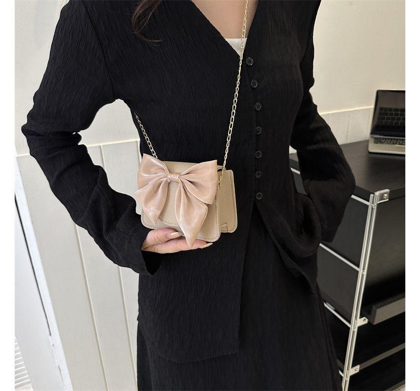 Bow Chain Strap Faux Leather Flap Crossbody Bag Product Image