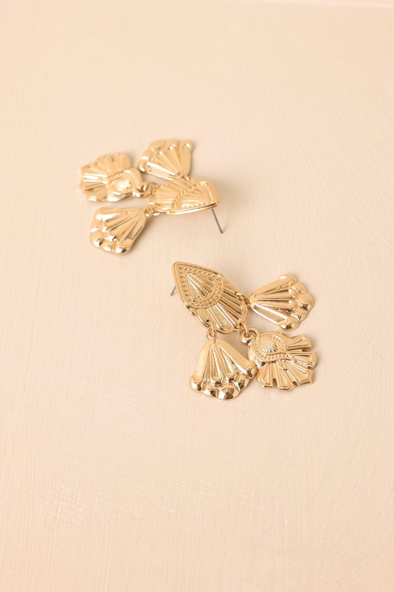 Had The Best Night Gold Textured Chandelier Drop Earrings Product Image