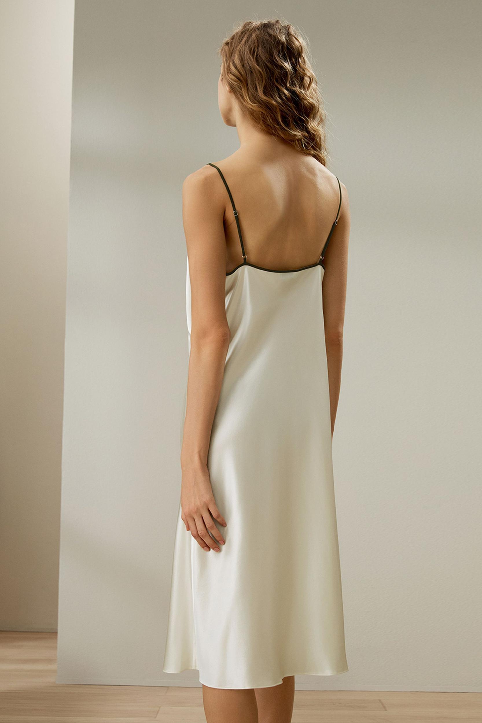 Contrast Piping Midi Strap Nightgown Product Image