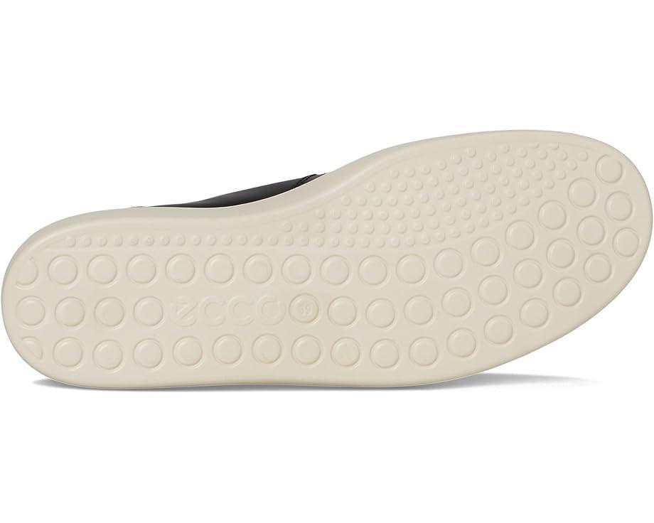 Soft 7 Casual Slip-On Sneaker Product Image
