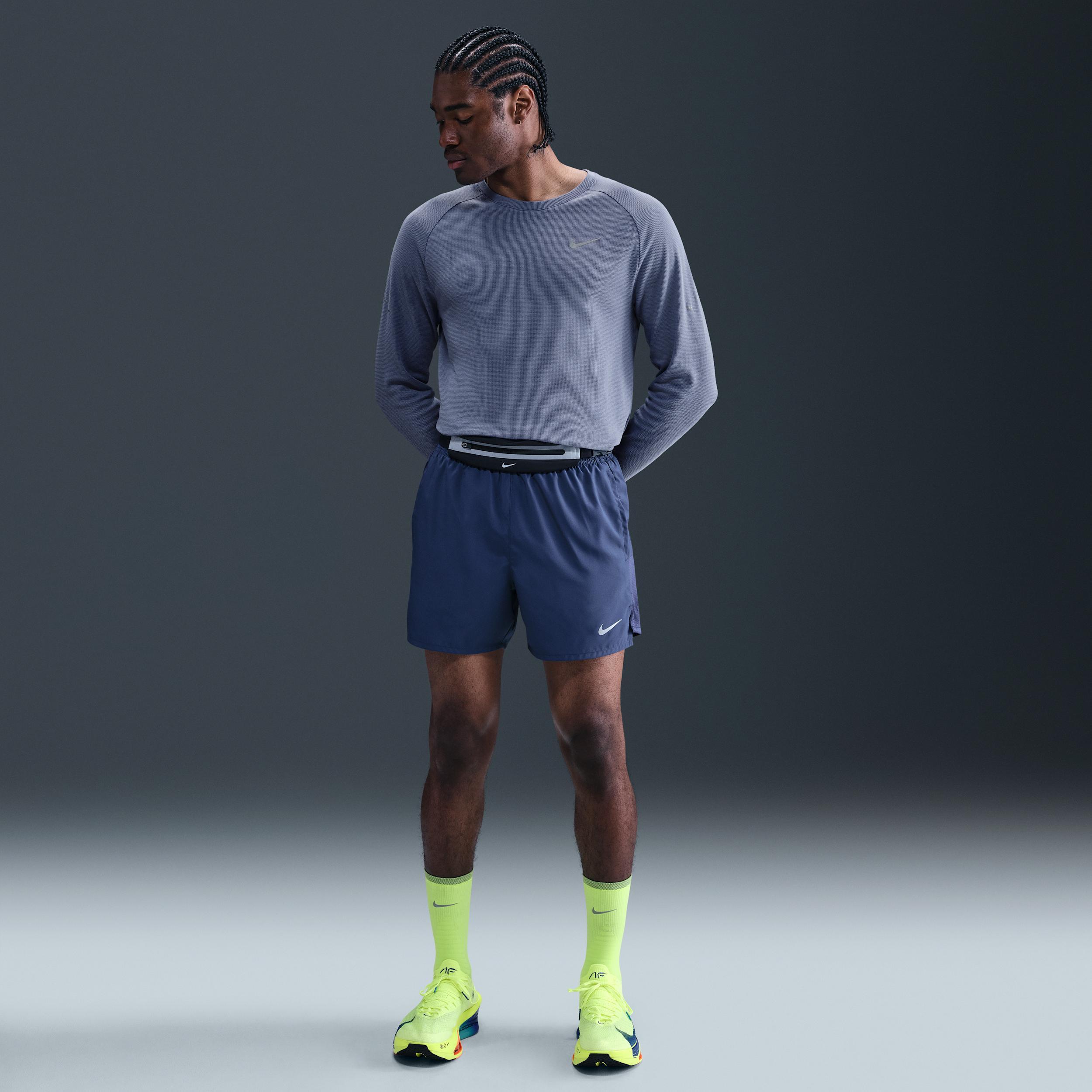 Nike Men's Stride Dri-FIT Running Waffle Crew Product Image