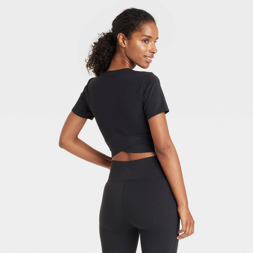 Womens Cropped Short Sleeve Shirt - JoyLab Black XXL Product Image