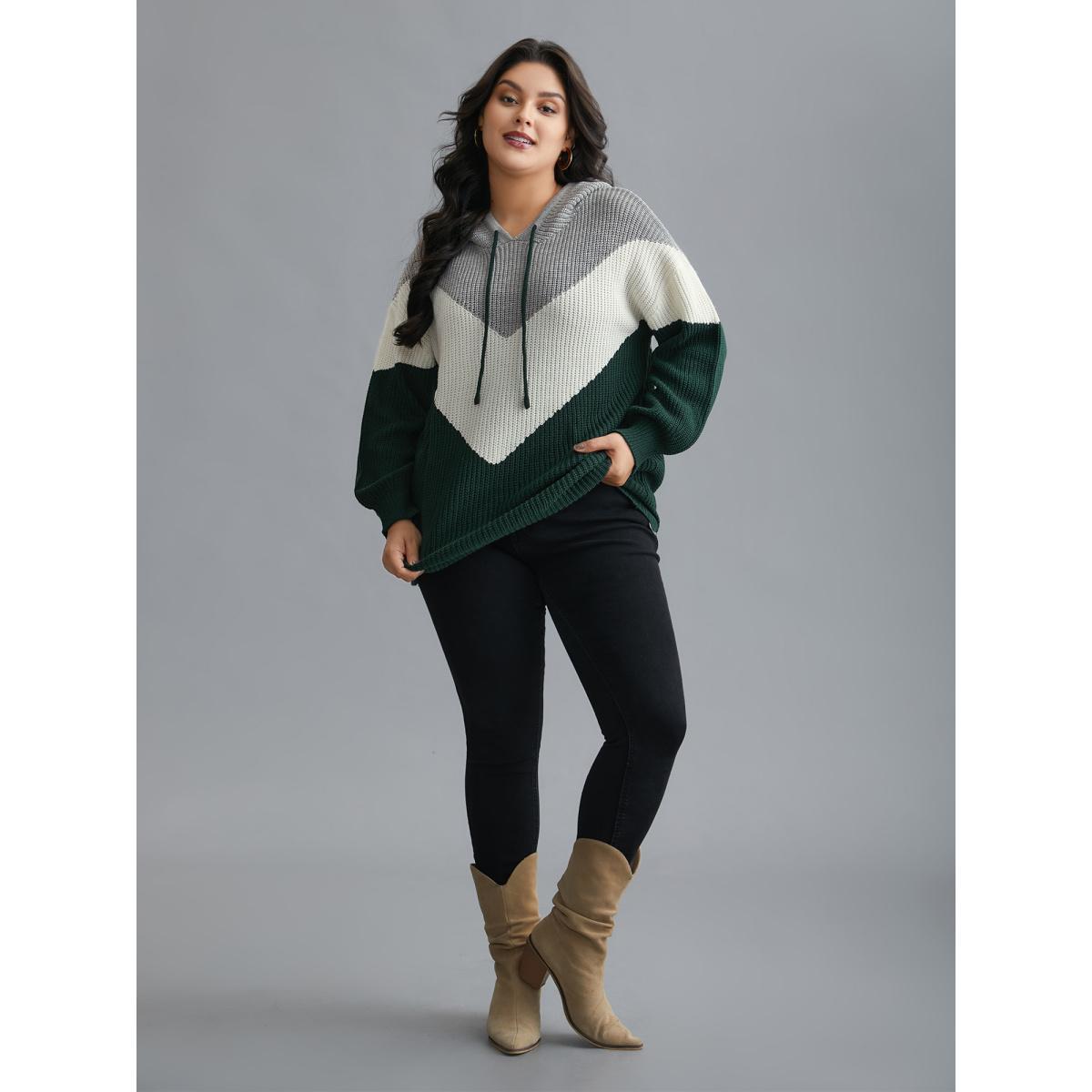 Plus Size Hooded Color Contrast Drop Shoulder Pullover DarkGreen Women Casual Loose Long Sleeve Hooded Everyday Pullovers BloomChic 26/4X Product Image