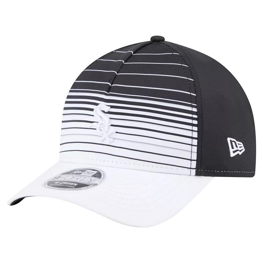Men's New Era  Black Chicago White Sox Gradient 9FORTY M-Crown Adjustable Hat Product Image