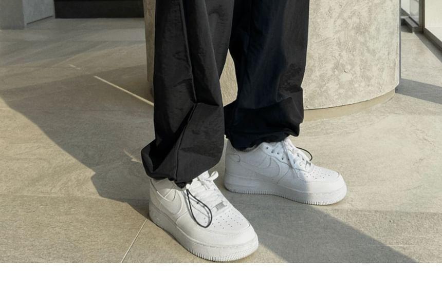 Elastic Waist Plain Straight Leg Pants Product Image