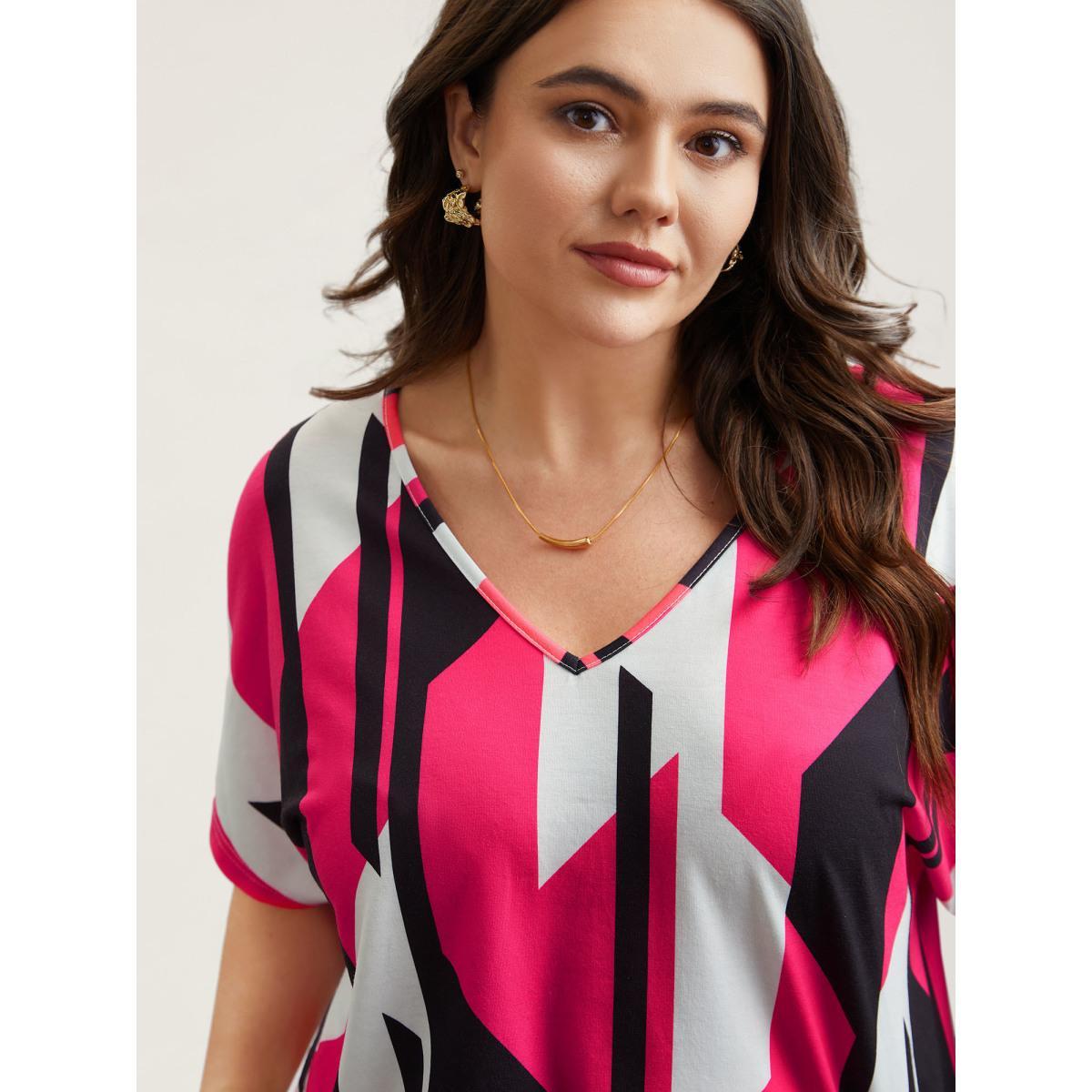 Plus Size Abstract Print V-Neck T-Shirt Multicolor Women Casual Contrast V-neck Everyday T-shirts BloomChic 12/L Product Image